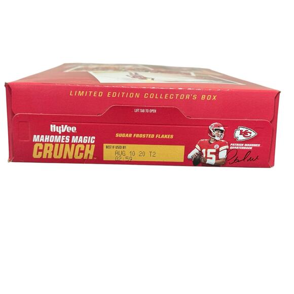 Mahomes Magic Crunch Limited Edition Collectors Box Original 2020 Release Sealed - Picture 4 of 6